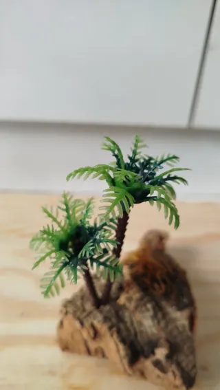 Albero decorativo con palme