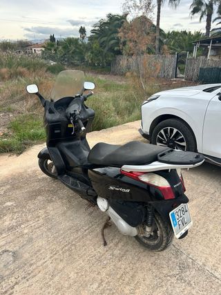 Moto Honda 125cc Negra
