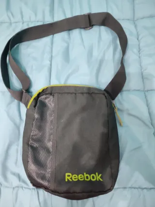 Riñonera Reebok Negra y Verde