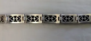PULSERA DE PLATA CON GEMAS DE ONIX NEGRO FACETADAS