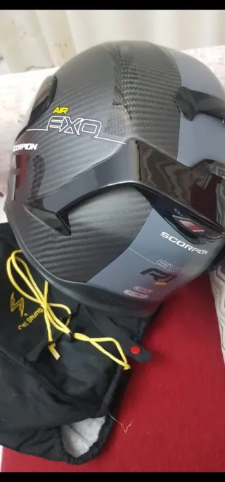 Casco Scorpion EXO R1 EVO II Carbon Air
