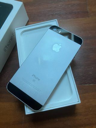 iPhone SE 64 GB Negro/Plateado