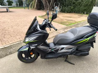 Kawasaki J300 2019