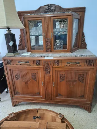 Mueble antiguo madera y mármol
