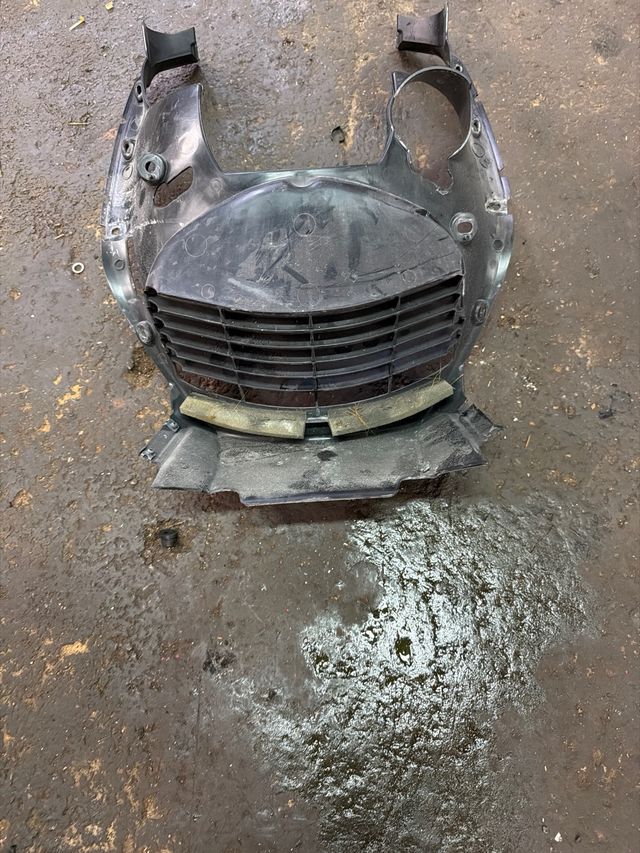 Embellecedor radiador Yamaha T-Max 560