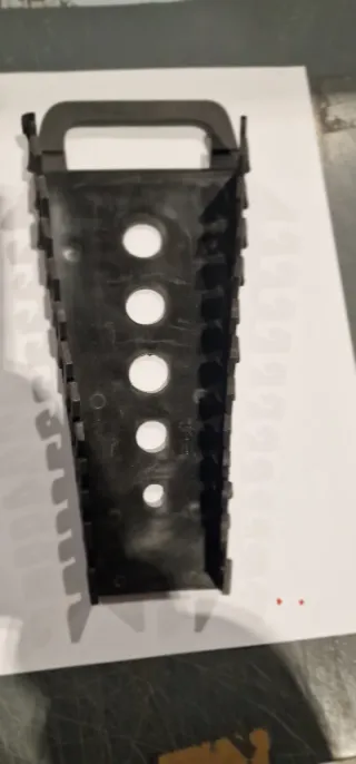 Supporto porta chiavi inglesi