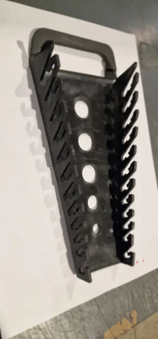 Supporto porta chiavi inglesi