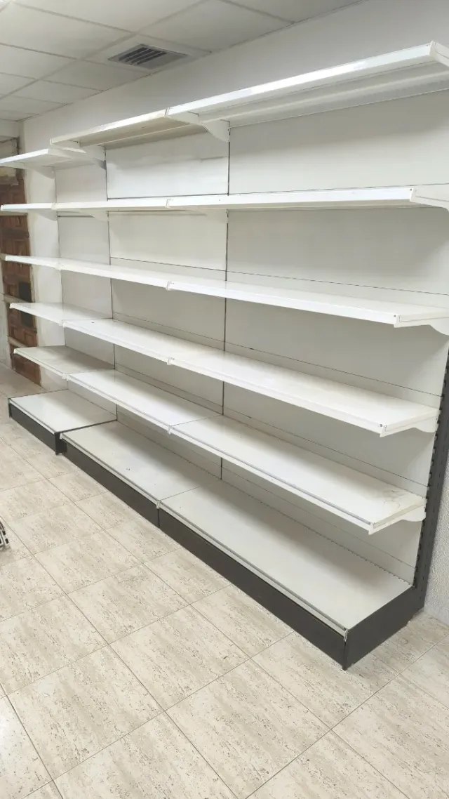 Estanterías Expositores Muebles Multiusos