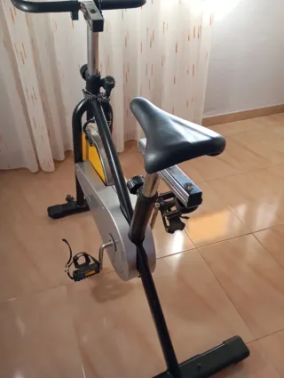 Bicicleta Estática Cups