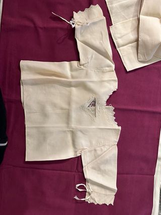 Lotto 3 camicini da neonato seta ricamati primi900