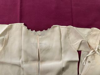 Lotto 3 camicini da neonato seta ricamati primi900