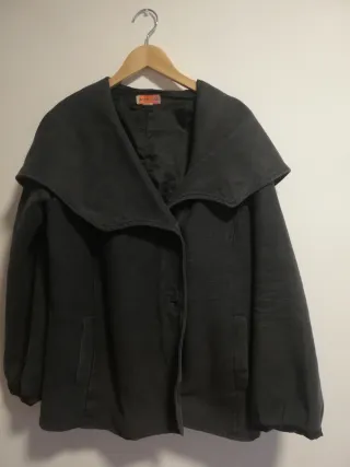 Chaqueta azul marino entretiempo