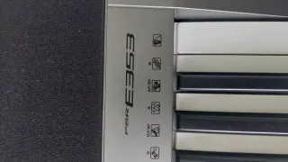 Teclado Yamaha PSR-E353 con patas y pedal
