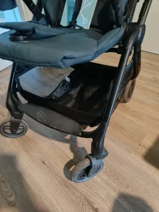 Carro de paseo Maxi-Cosi Leona prácticamente nuevo