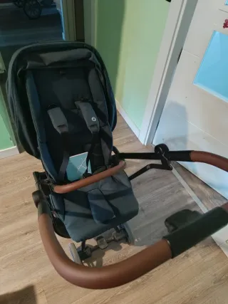 Carro de paseo Maxi-Cosi Leona prácticamente nuevo