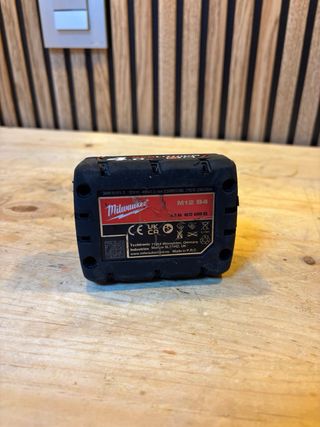 Batería Milwaukee M12 4.0 Ah REDLITHIUM