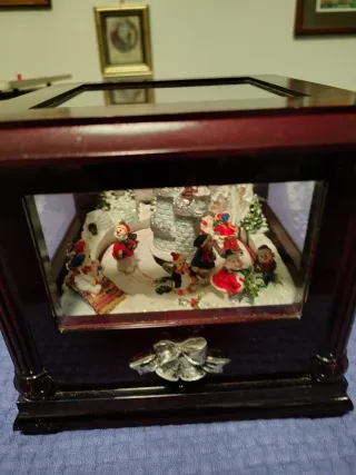 Carillon musicale natalizio con Babbo Natale