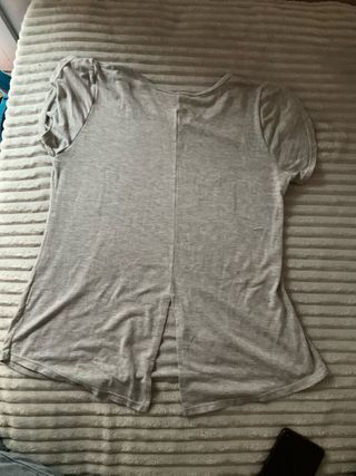 Blusa gris manga corta