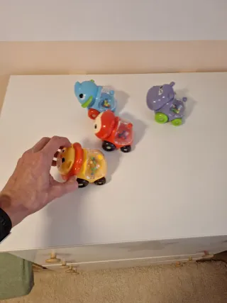 Set di 4 passeggini giocattolo con design animale