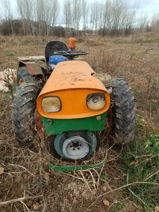 Tractor BJR met 2000