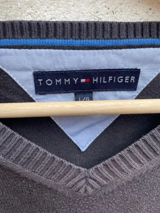Jersey cuello pico Tommy Hilfiger Talla L