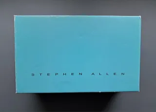 Zapatos de fiesta de mujer, con diseño elegante.