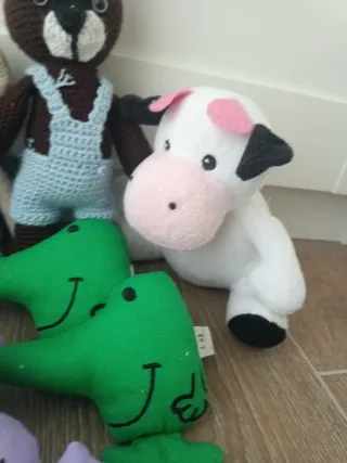 Colección de muñecos de peluche