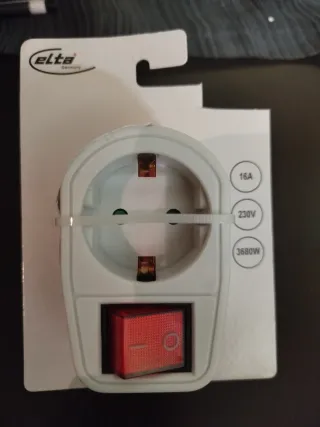 Adaptador Ficha com Interruptor Elta