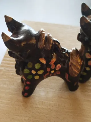 Figuras toros antiguas decoradas