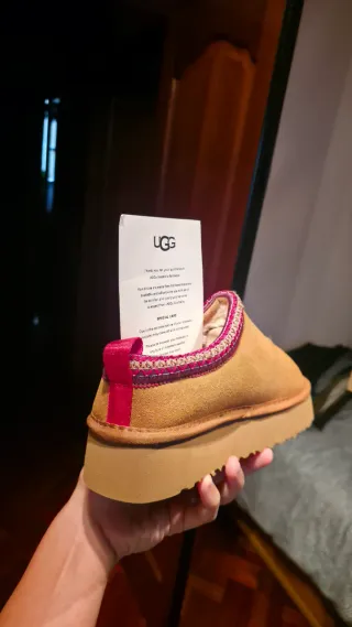 Ugg plataforma talla 39 sin usar