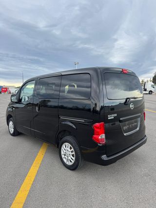 Nissan NV200 2014