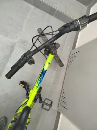 Bicicleta Rockrider verde