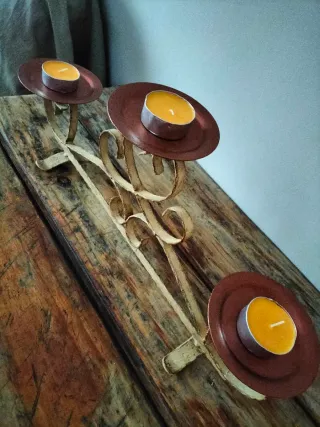 Candelabro grande metal dorado y marrón