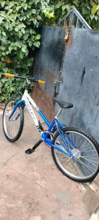 Bicicleta de 24 pulgadas,marca...AGECE...