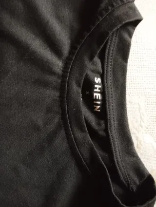 Camiseta negra manga corta