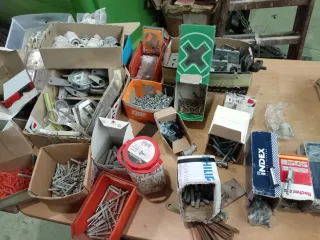 Tornillería, anclajes, tacos y soportes