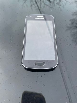 Teléfono Samsung Negro Plata Usado