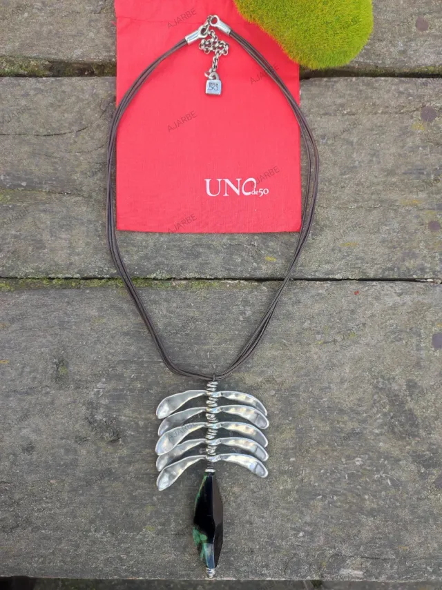 Collar Uno de 50