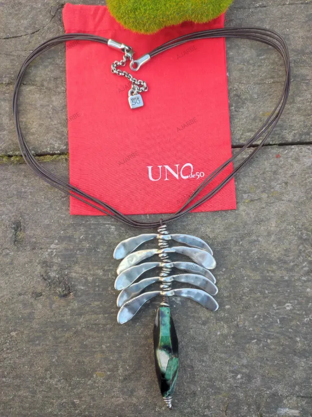 Collar Uno de 50
