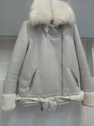 Montone argento con pelliccia