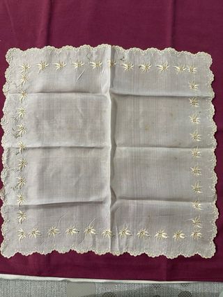 Fazzoletto Seta Ricamato a Mano '800