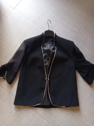 Blazer nero manica 3/4 con perline Taglia 48/50 it