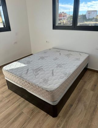 Canapé de matrimonio nuevo a estrenar