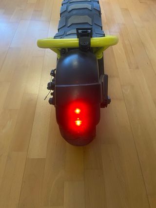 Patinete Eléctrico Ducati Scrambler 400W motor