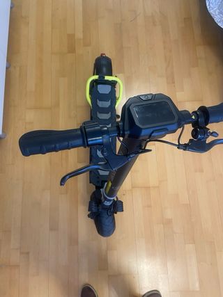 Patinete Eléctrico Ducati Scrambler 400W motor