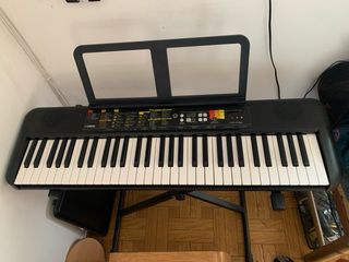 Teclado Yamaha PSR-F52