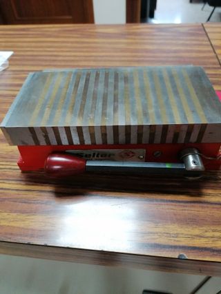 Plato Magnético Selter