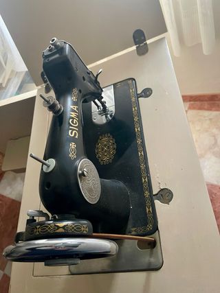 Máquina de coser Sigma antigua