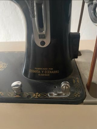 Máquina de coser Sigma antigua