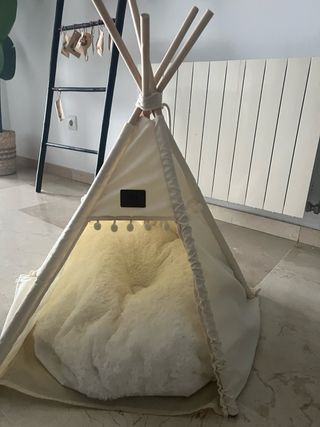 Tipi para perros interior beige